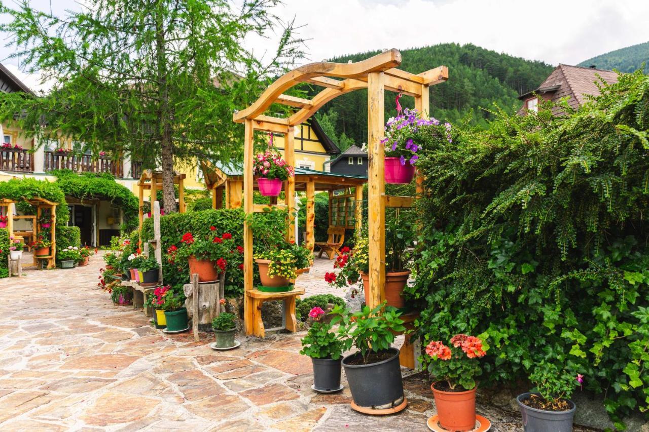 Scharfegger'S Raxalpenhof - Zuhause Am Land Otel Reichenau Dış mekan fotoğraf